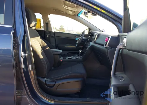 2020 Kia Sportage Lx z USA, uszkodzony, nr VIN KNDPM3AC9L7643195